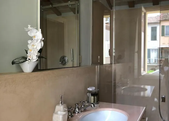 Le Di San Vitale Easy Pensión Rávena